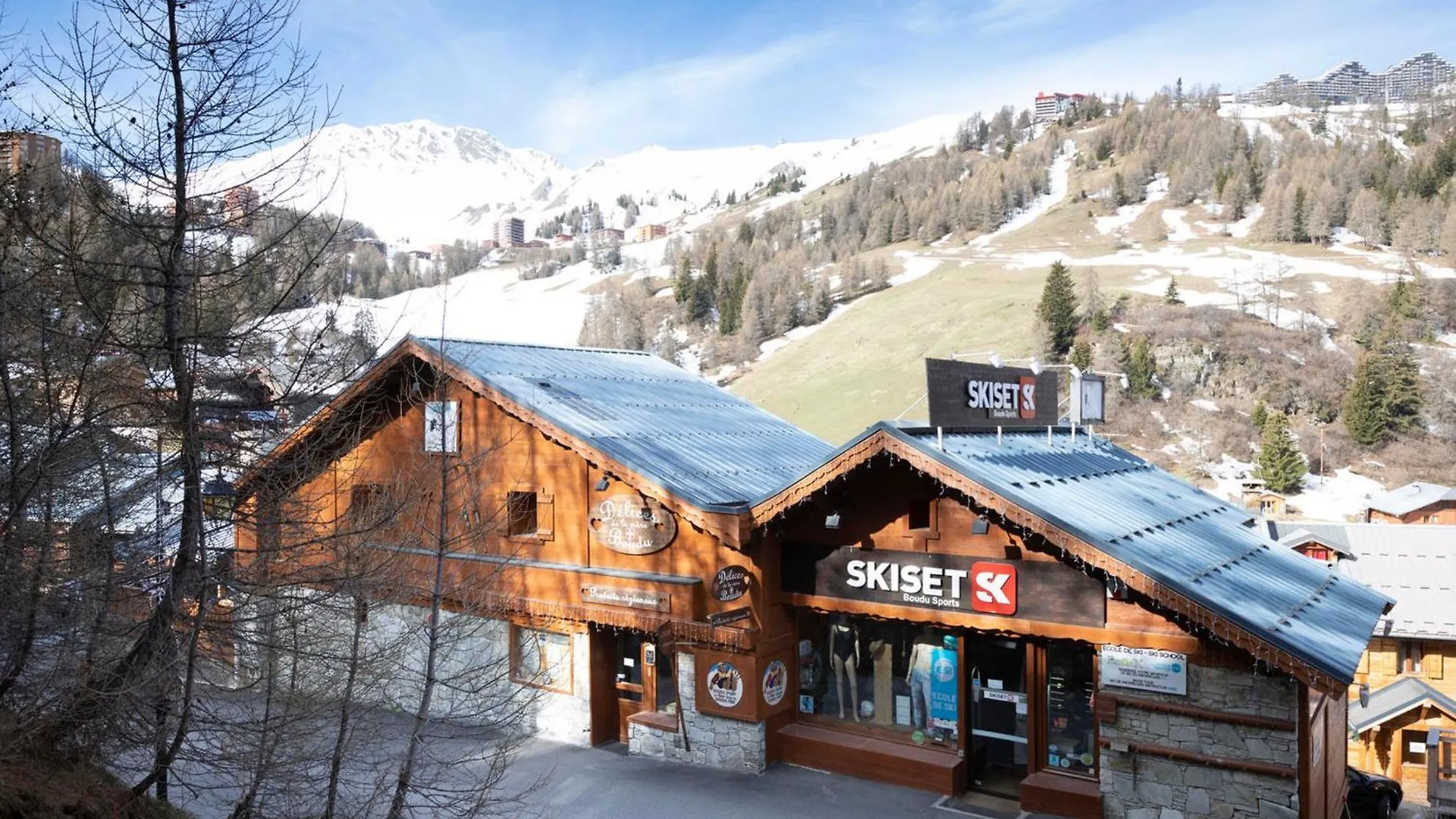 Chalet Confortable Avec Cheminee, Animaux Acceptes, Parking, Wifi Gratuit - Fr-1-181-2796 La Plagne-Tarentaise 0*,  France