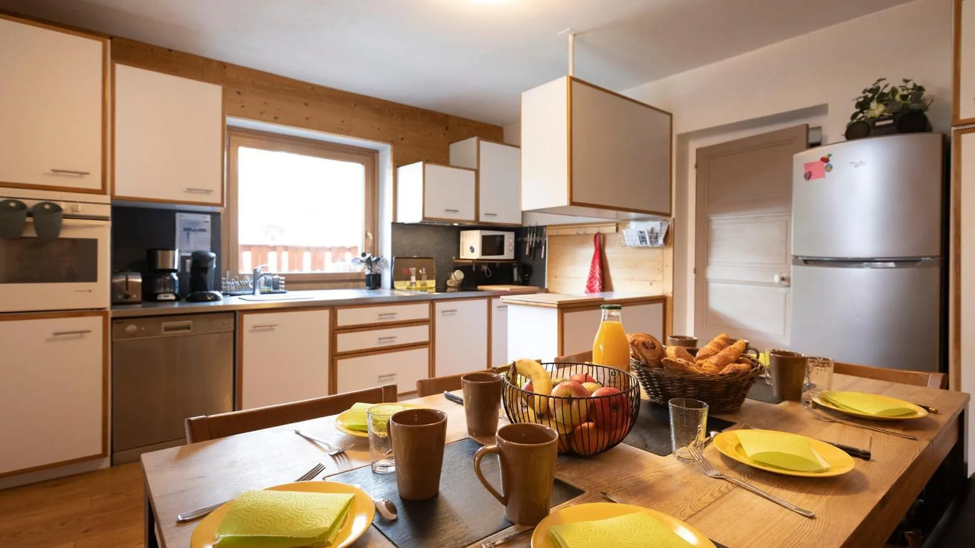 Chalet Confortable Avec Cheminee, Animaux Acceptes, Parking, Wifi Gratuit - Fr-1-181-2796 La Plagne-Tarentaise