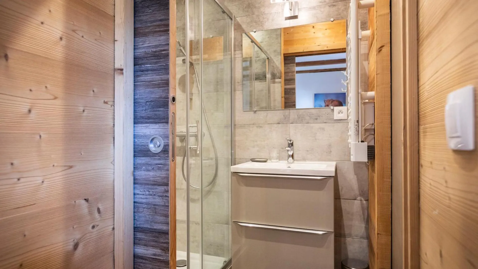 Chalet Confortable Avec Cheminee, Animaux Acceptes, Parking, Wifi Gratuit - Fr-1-181-2796 La Plagne-Tarentaise 0*,